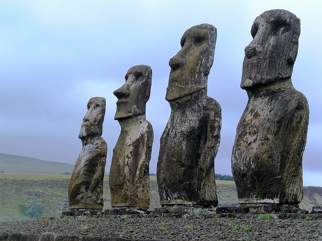 easter-island-1661655_640